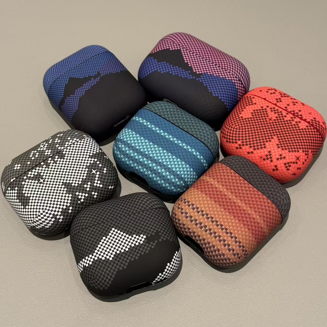 カーボンファイバーパターンイヤホンケースカバー AirPod - Anker Speaker Soundcore Boom 2 のレビューと価格